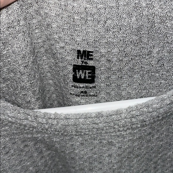 PacSun Long Sleeve - Picture 2 of 2